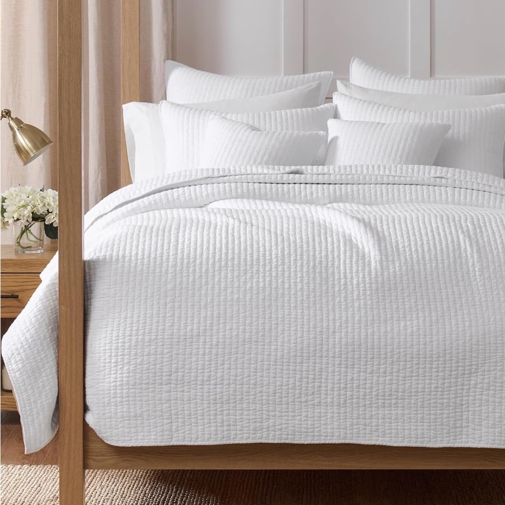 Levtex Home Luxury Cross Stitch Reversible King/Cal King Quilt Set Bright White - Picture 6 of 8